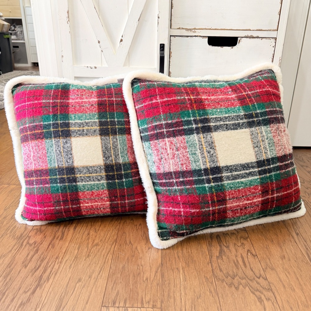 Set 2 Envogue Holiday 18x18 Throw Pillows Red Green Plaid Christmas Faux Fur
